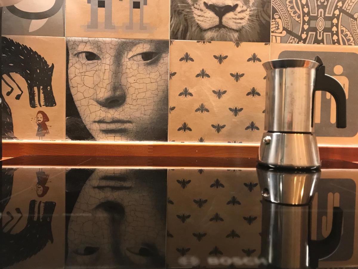 Studio 17 — Photos 1